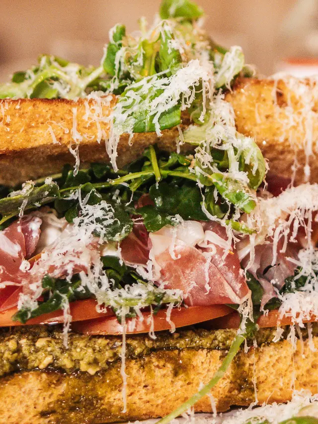 Club sandwich på surdegslevain